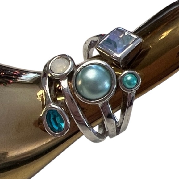 Jewelry - Lia Sophia Comet Ring Silver Tone with Teal White Blue & Green Stones Size 8